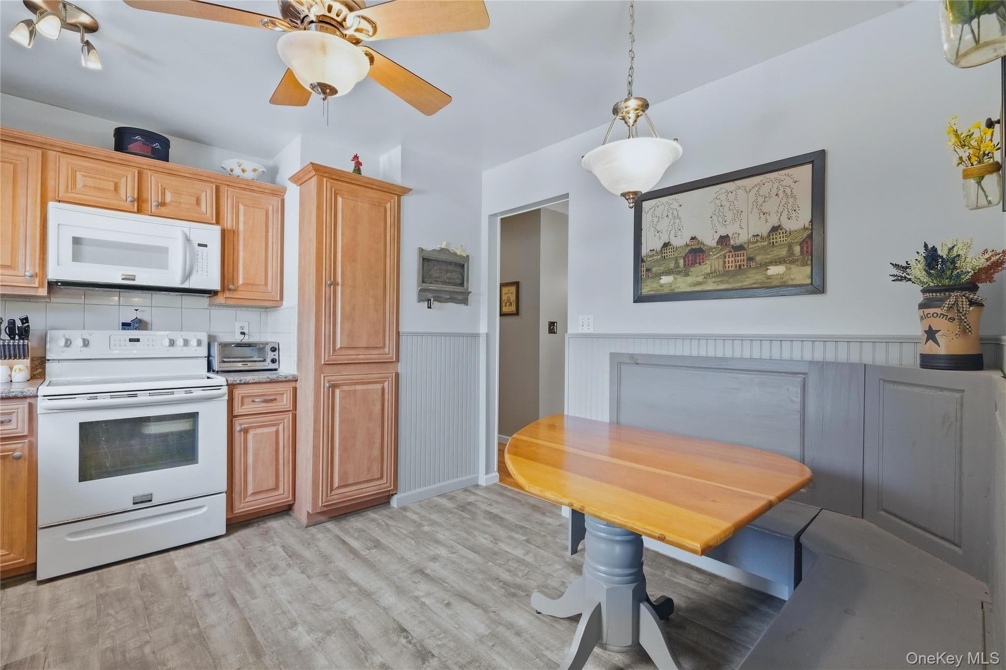 38 Genesee Avenue thumbnail 10