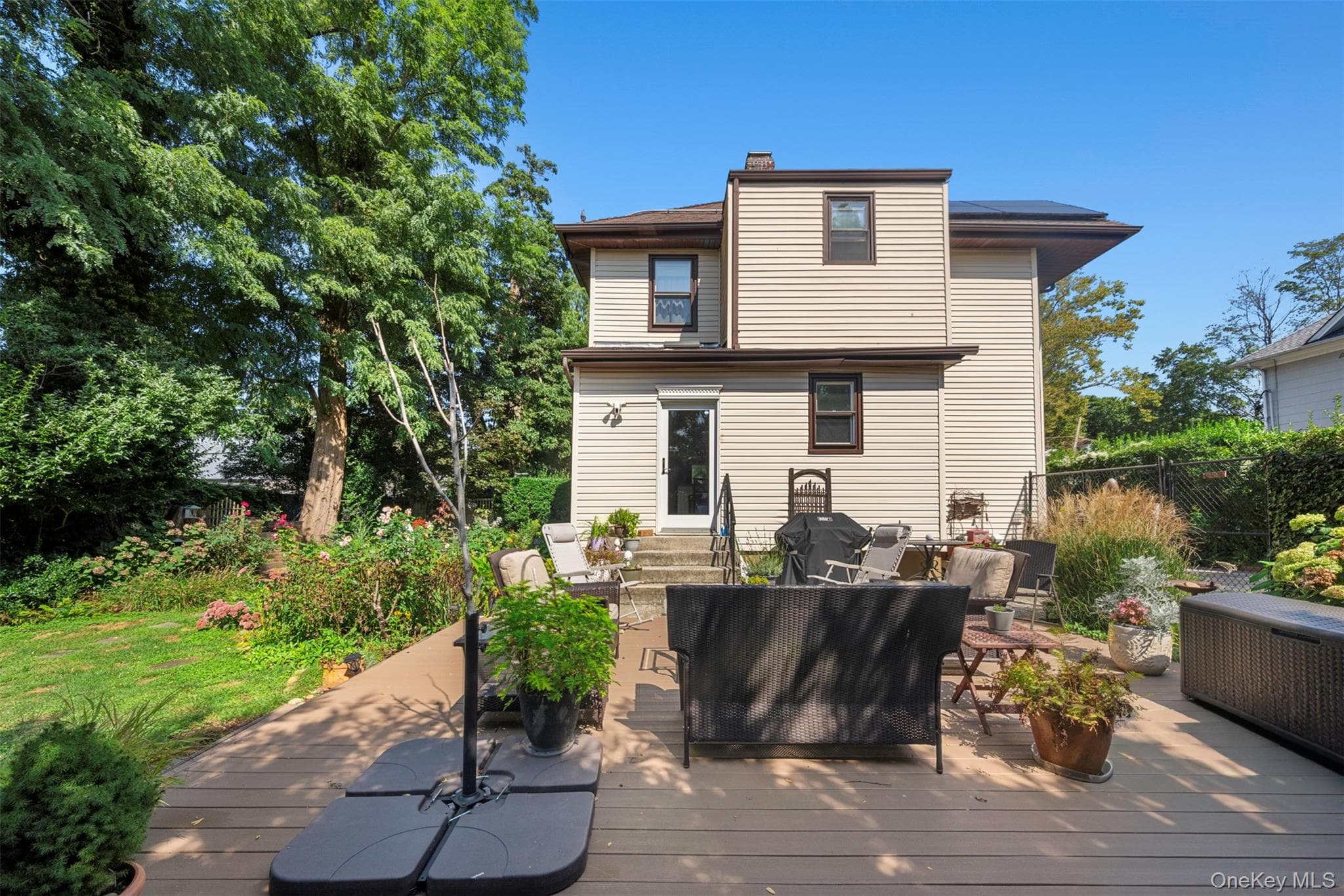 78 Warner Avenue thumbnail 5