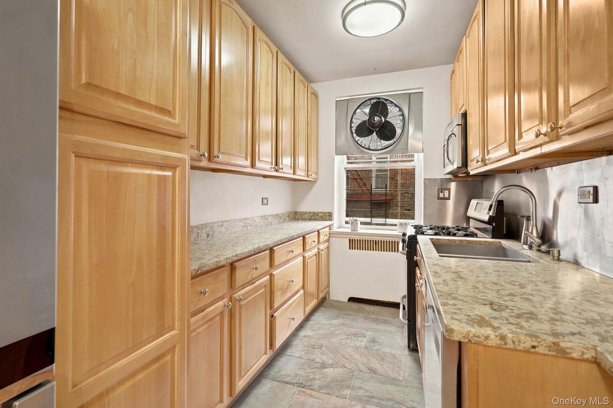 2160 Bronx Park Unit: 6J thumbnail 9