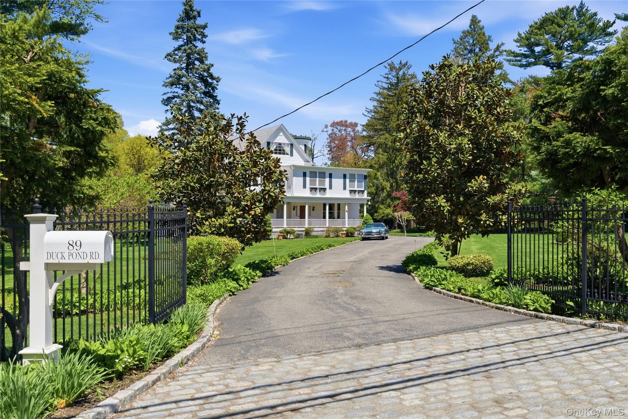 89 Duck Pond Road thumbnail 3