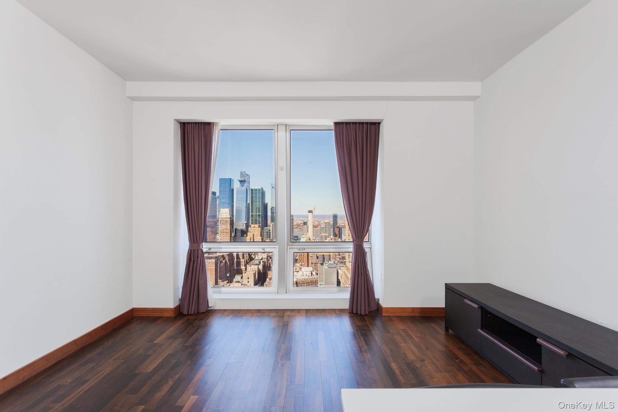 400 Fifth Avenue thumbnail 3