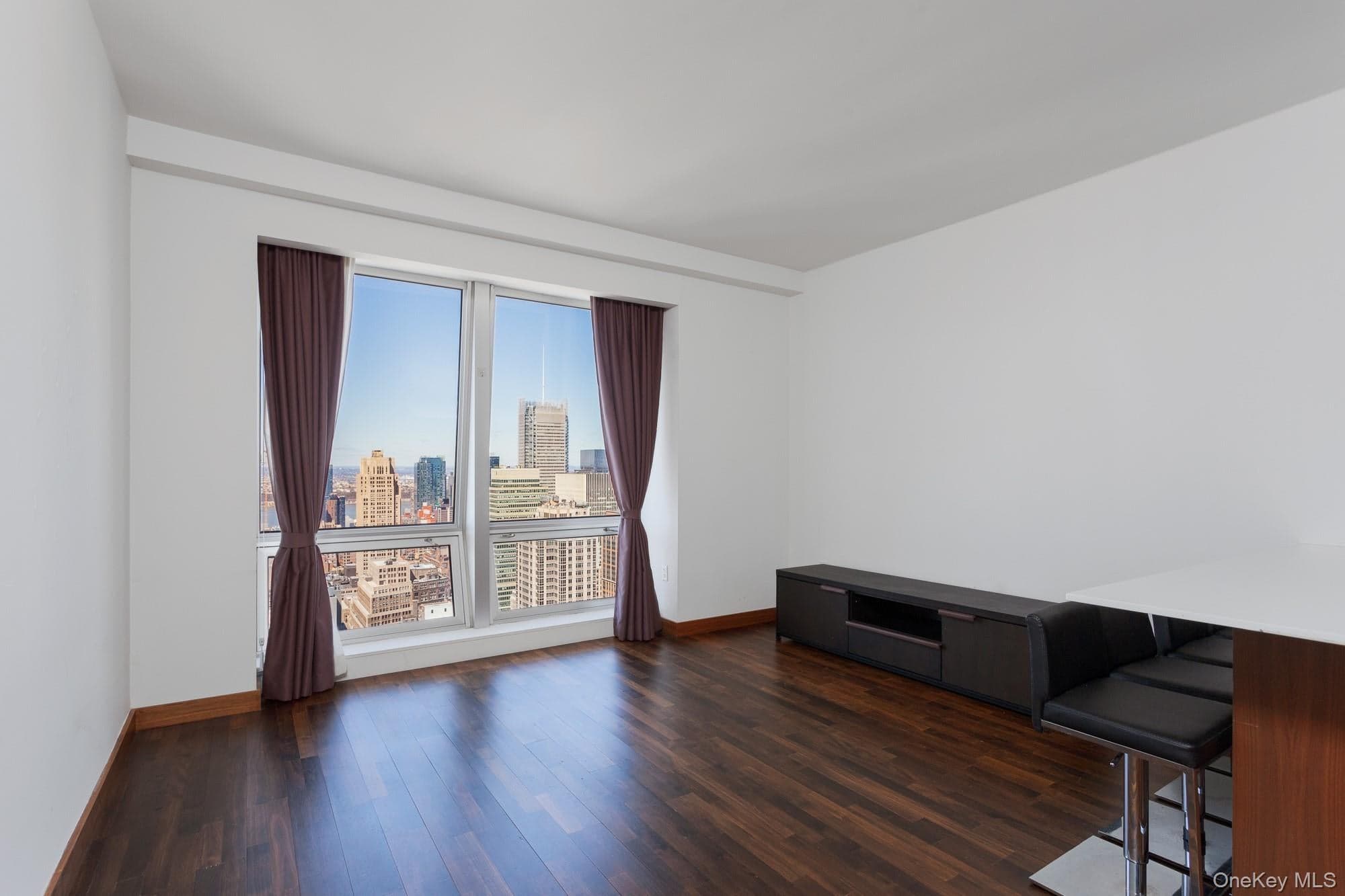 400 Fifth Avenue thumbnail 2