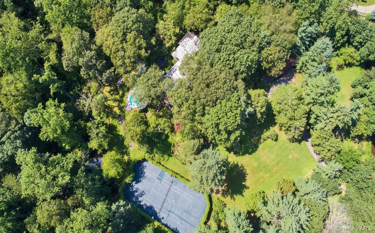 35 Saxon Woods RD thumbnail 9