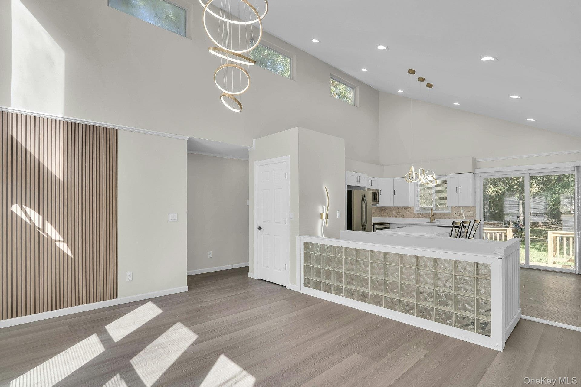 130 Auborn Avenue thumbnail 11
