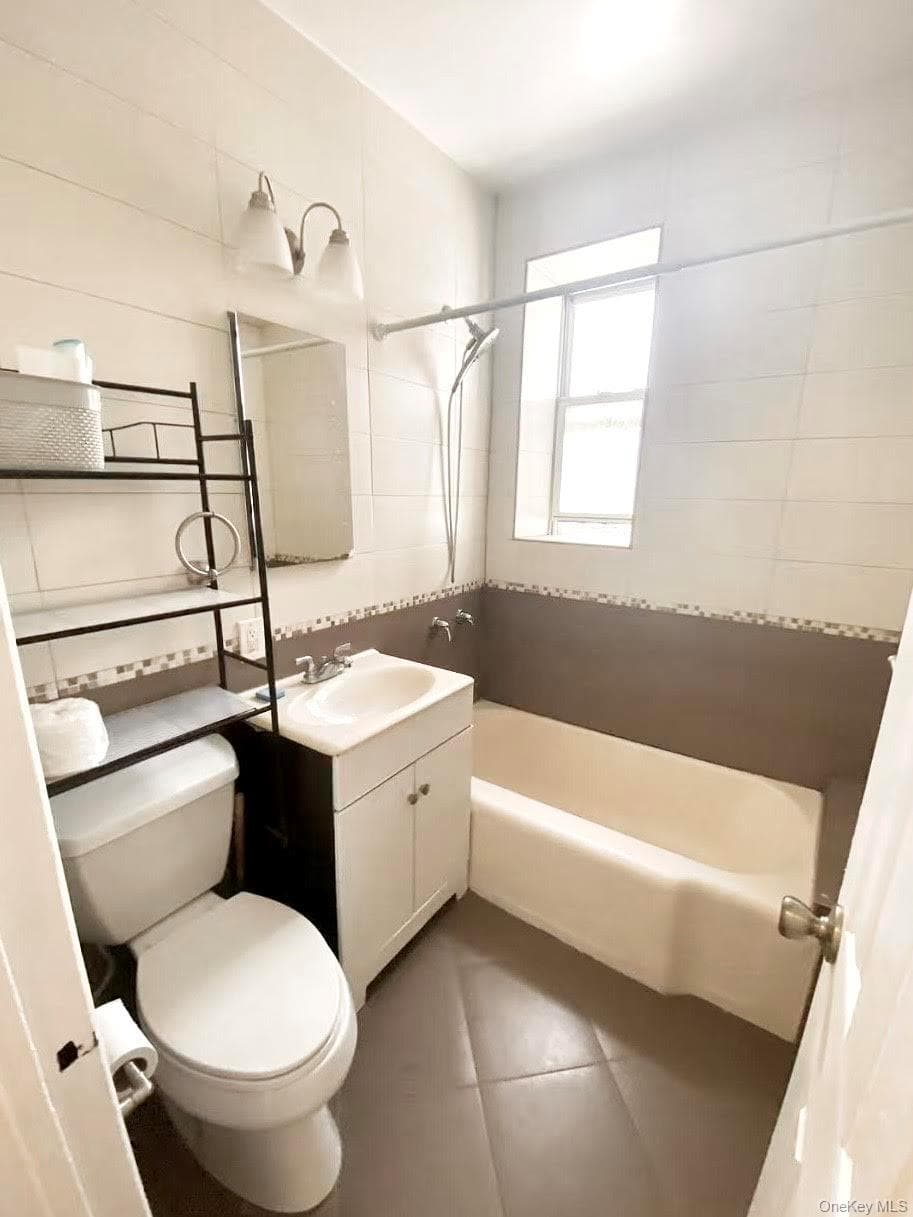 6360 102nd Street Unit: F14 thumbnail 9