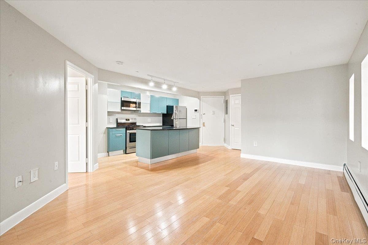 83-75 117th Street Unit: 4D thumbnail 11
