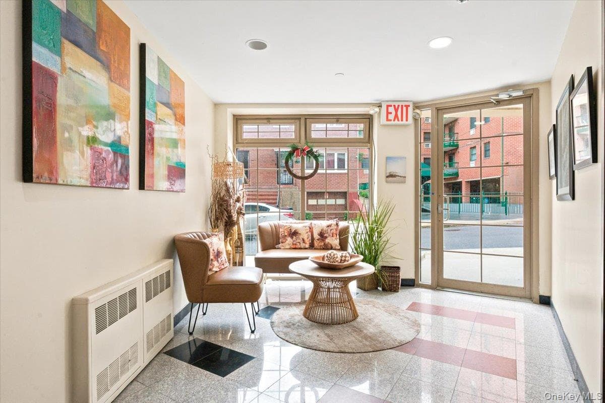 83-75 117th Street Unit: 4D thumbnail 2