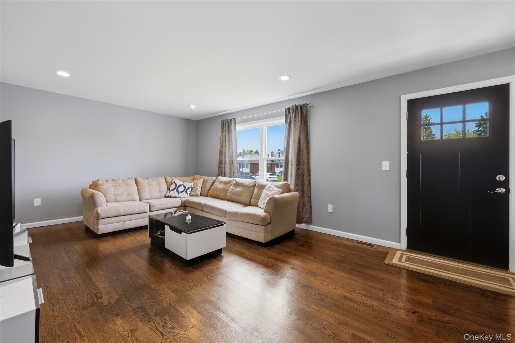 105 Wadsworth Avenue thumbnail 8