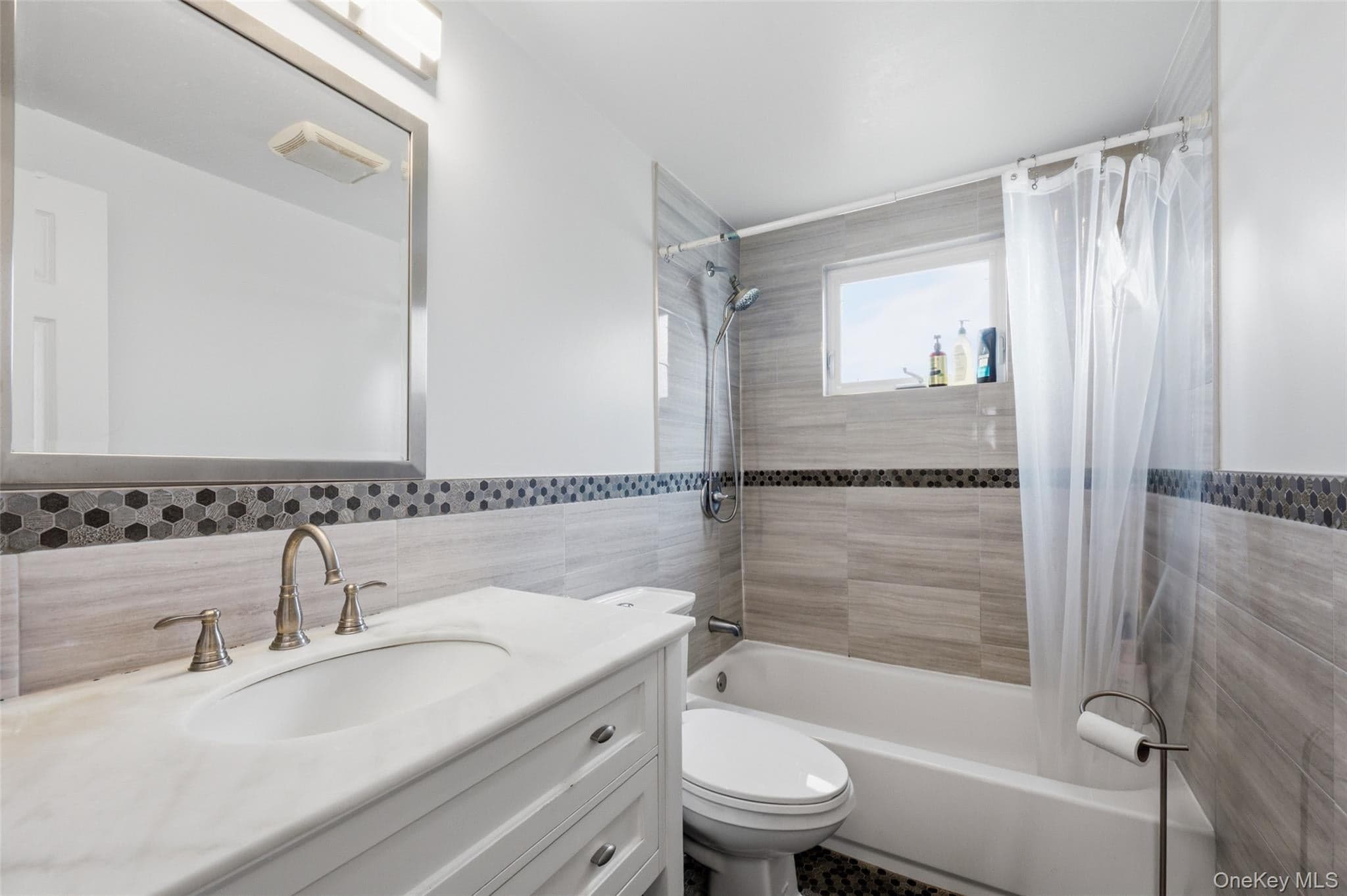 105 Wadsworth Avenue thumbnail 9