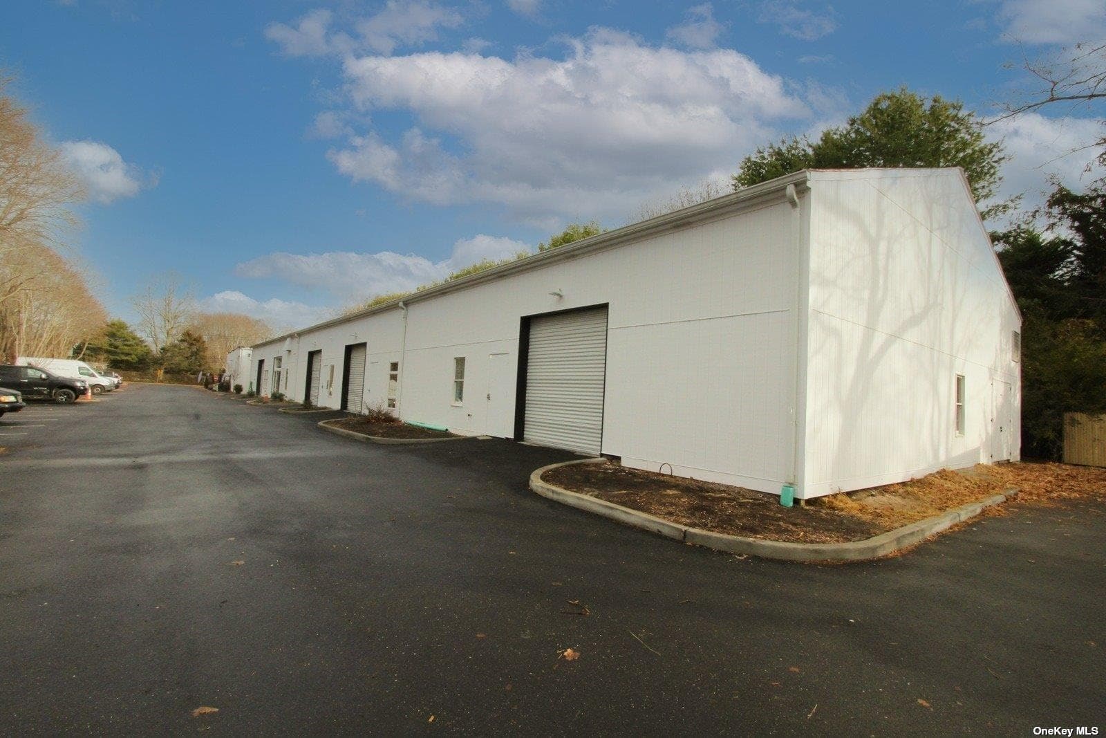 137 Montauk Highway thumbnail 4