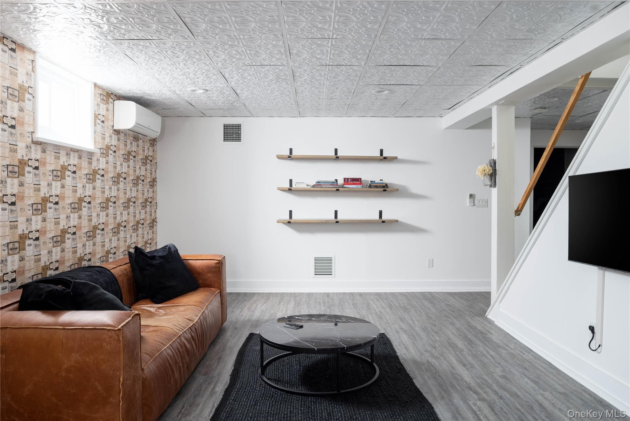 405 Birch Lane thumbnail 19