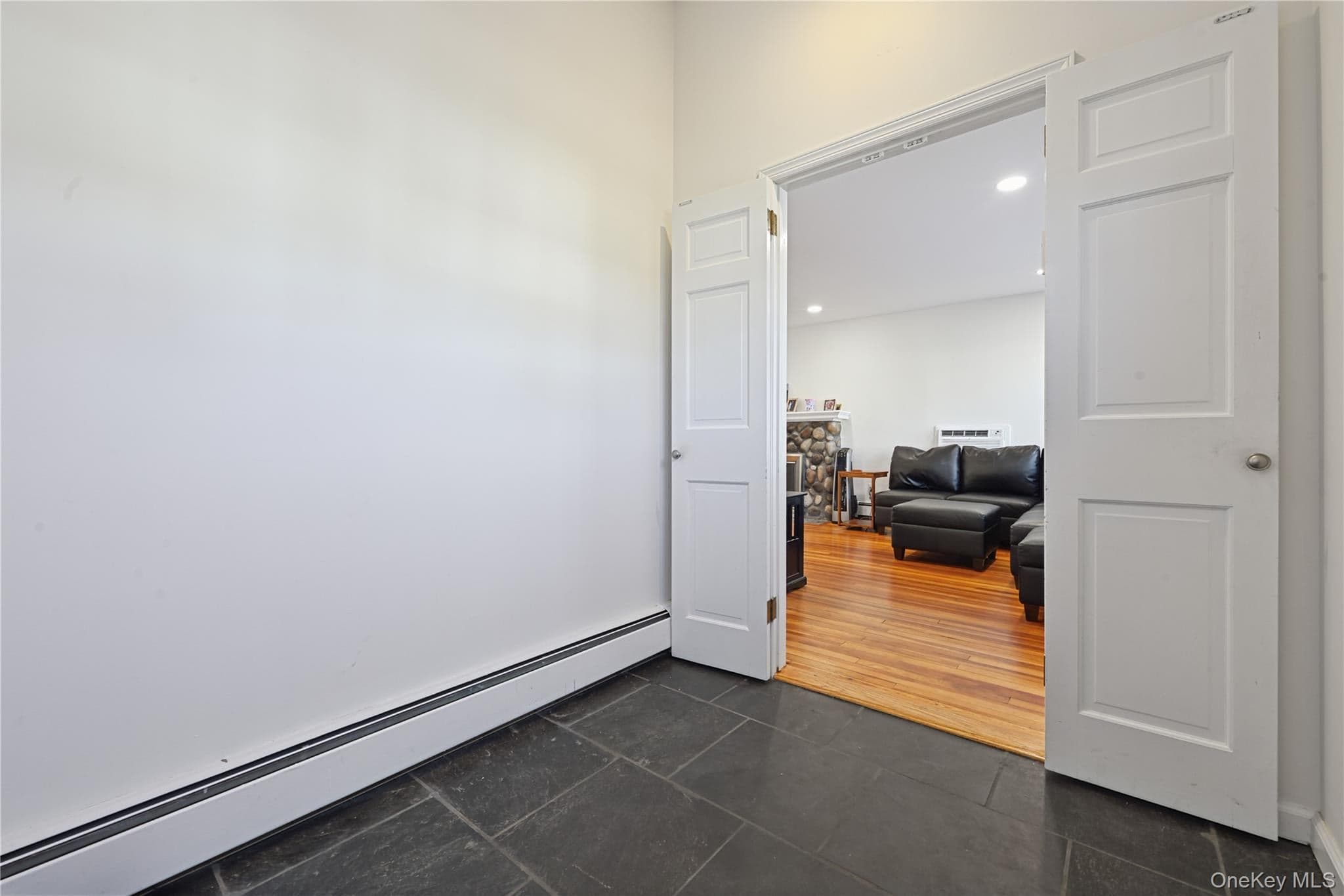 109 Longworth Avenue thumbnail 5