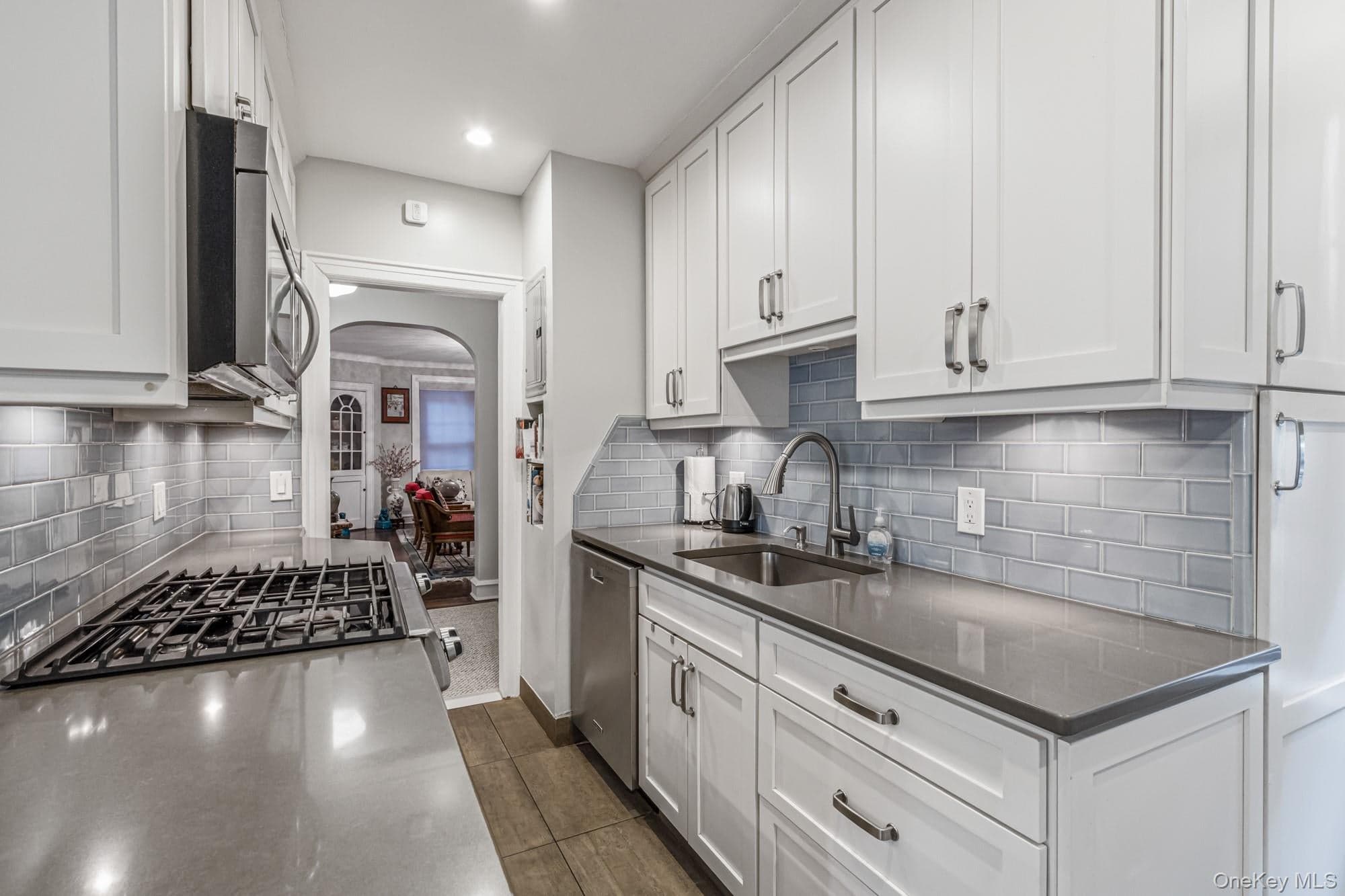 150 Burns St Unit: 3H/3G thumbnail 6