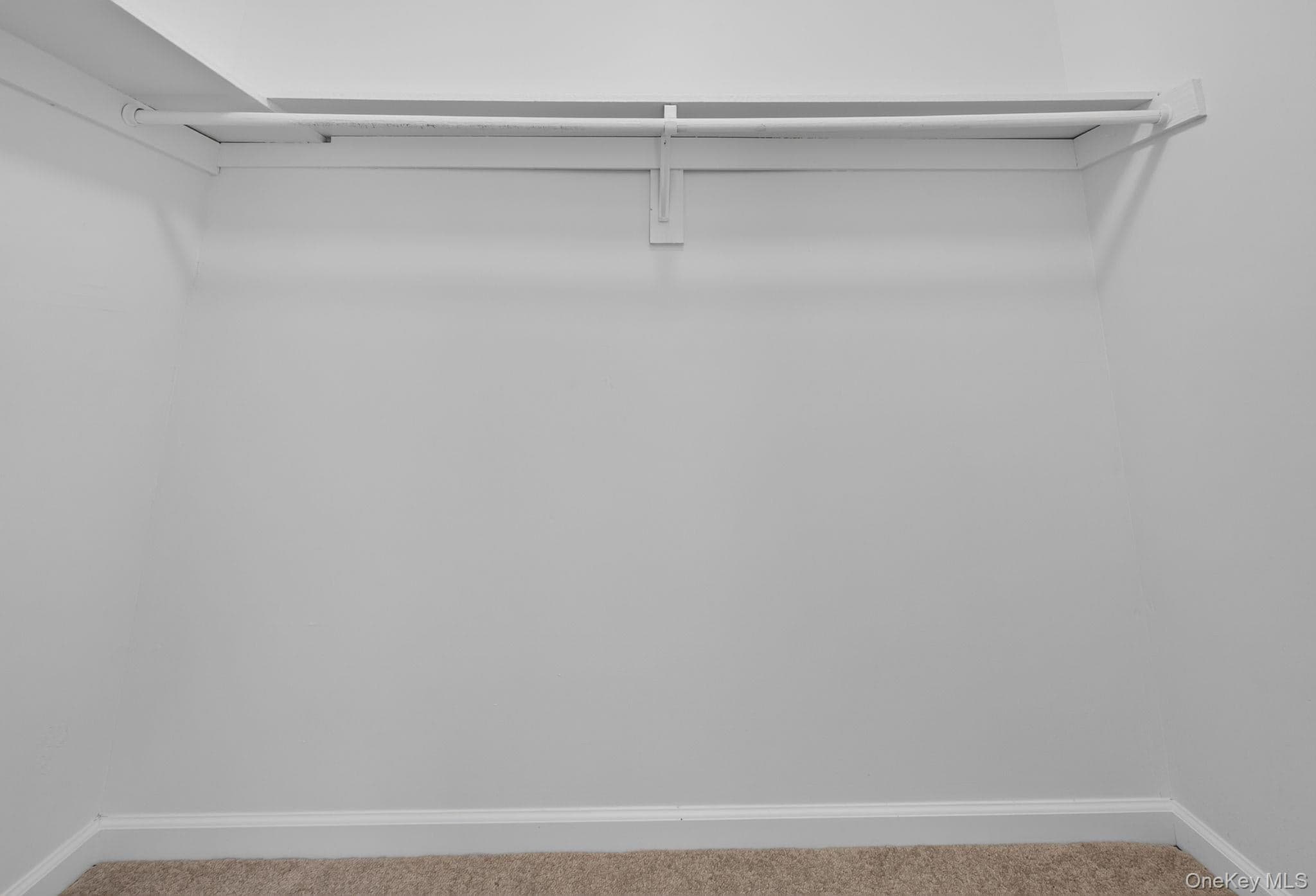1802 Cherry Hill Drive thumbnail 12