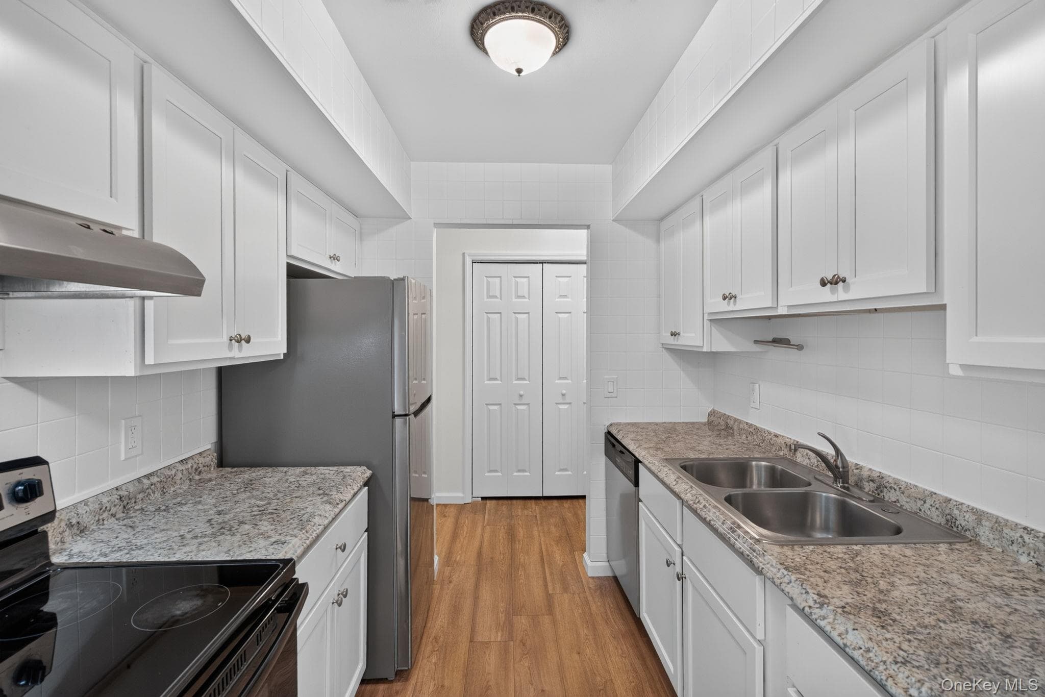 1802 Cherry Hill Drive thumbnail 7