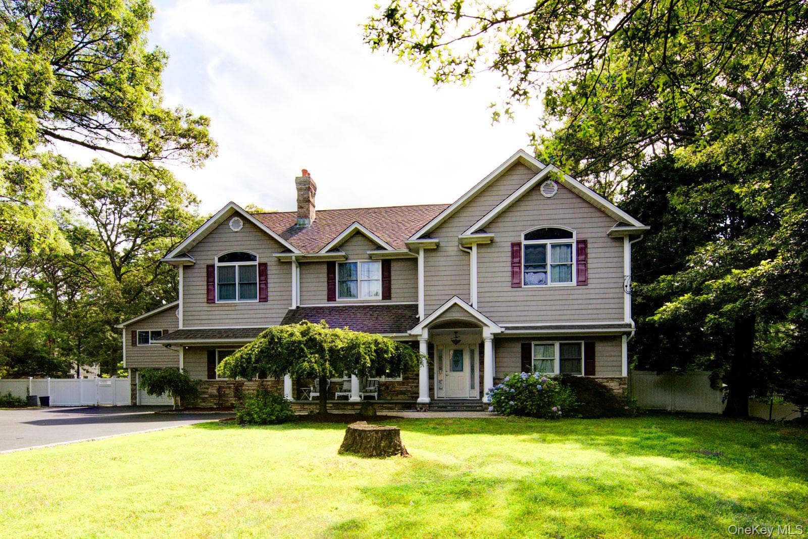 97 Chestnut Street, Mount Sinai