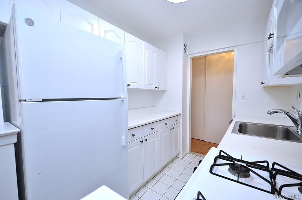 111 E Hartsdale Avenue Unit: 3D thumbnail 13