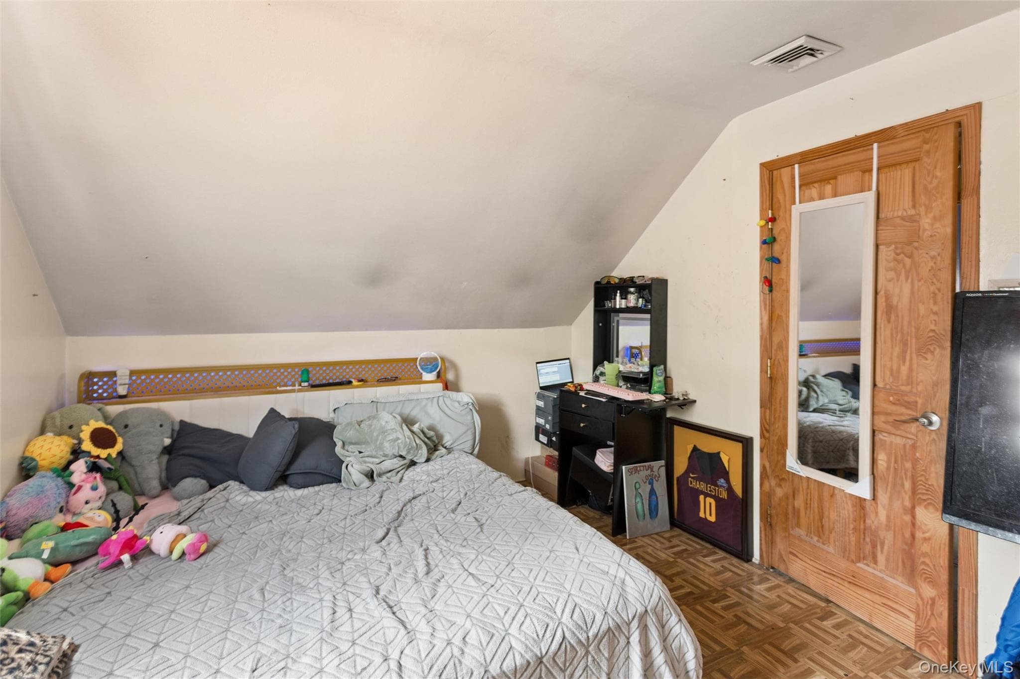 650 Eagle Avenue thumbnail 8