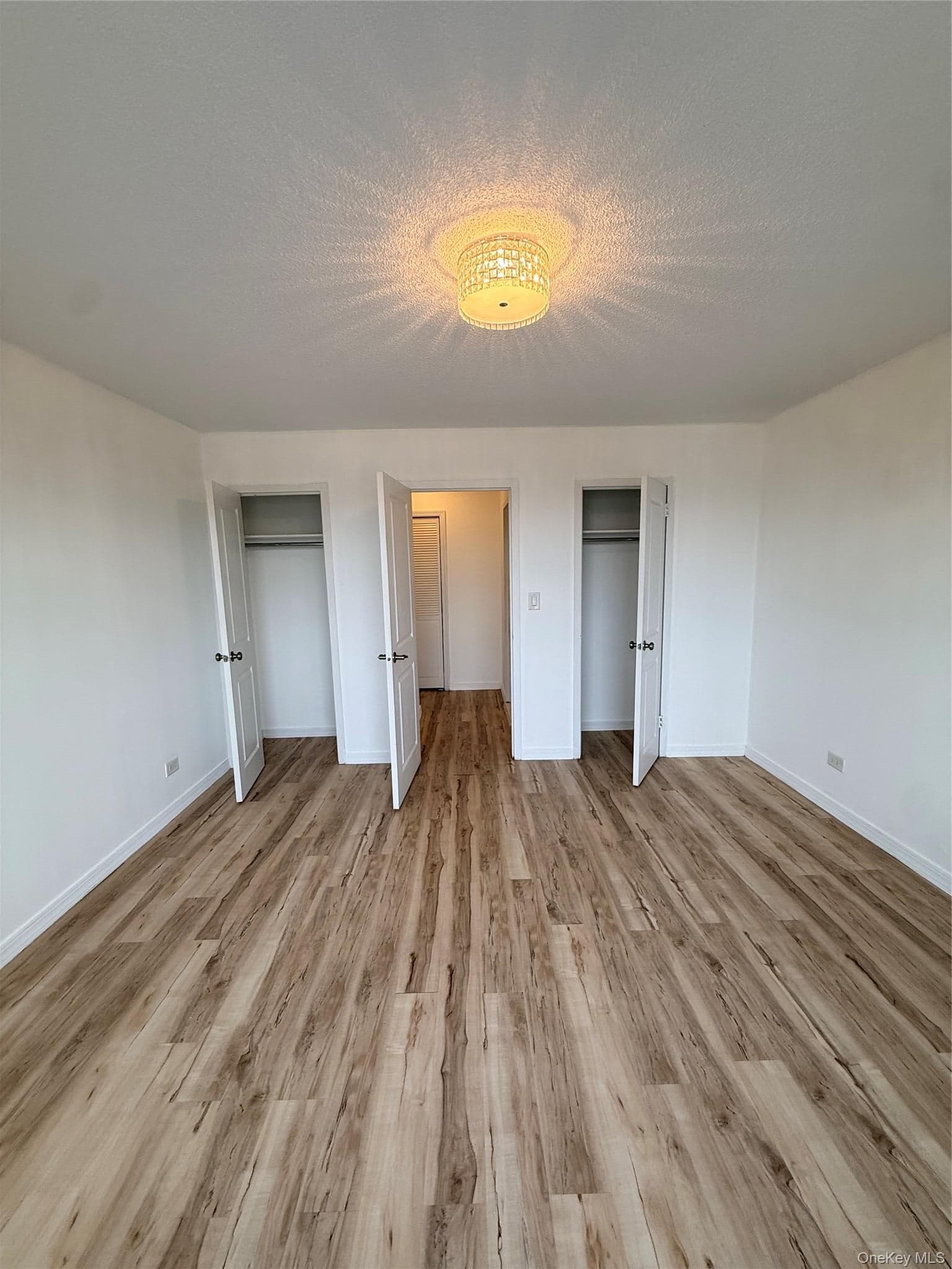 2550 Olinville Avenue Unit: 15H thumbnail 11