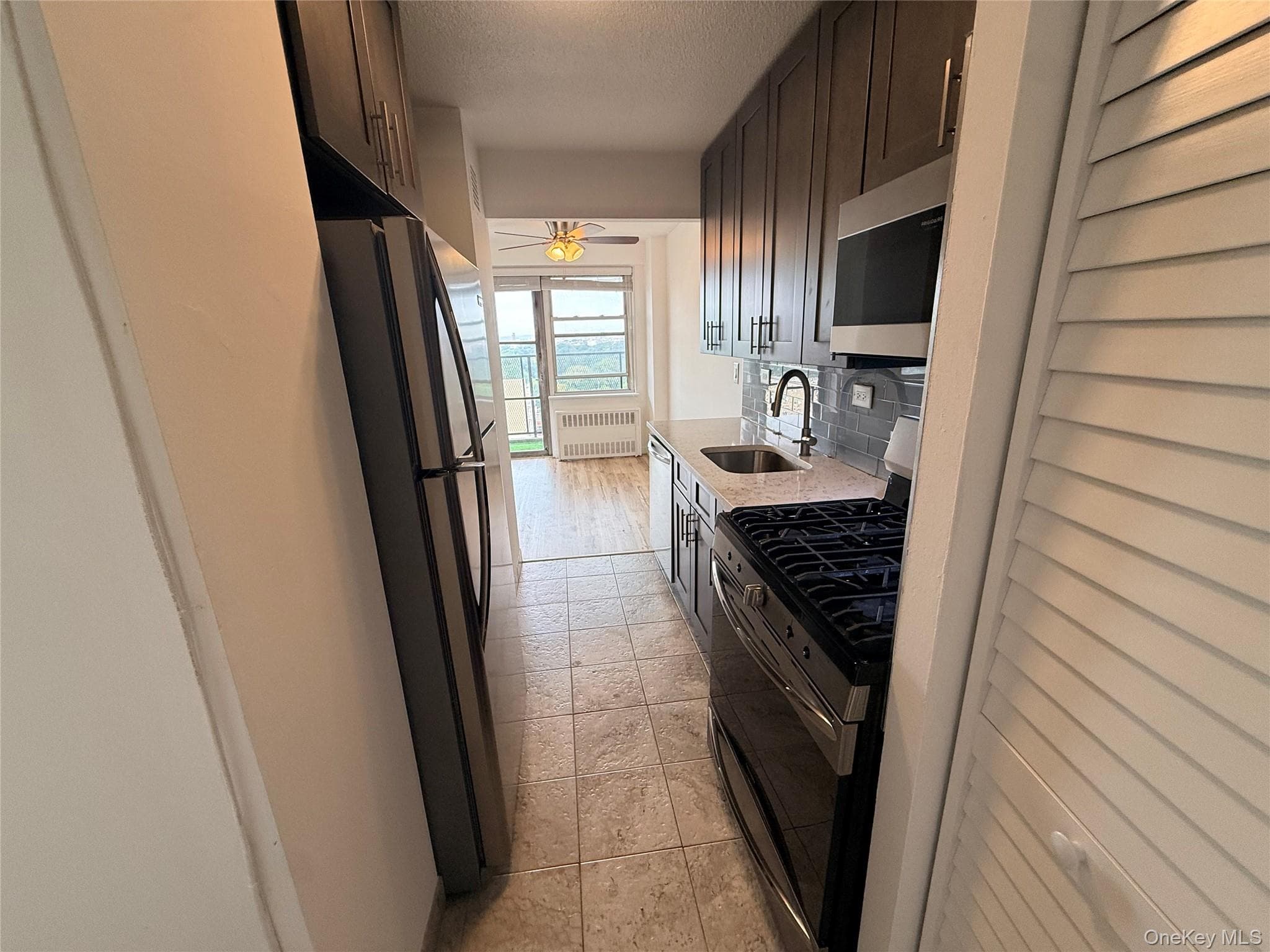 2550 Olinville Avenue Unit: 15H thumbnail 6