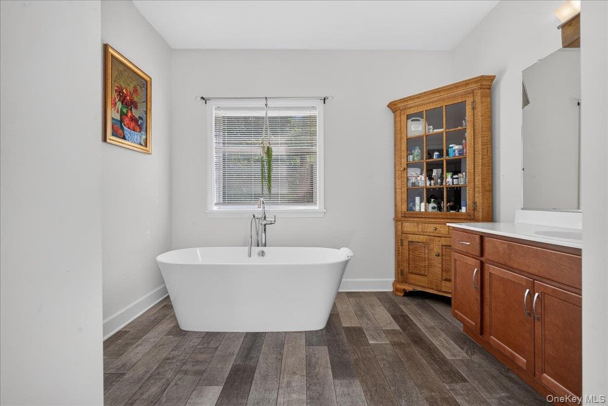 1410 Cosgrove Drive thumbnail 19