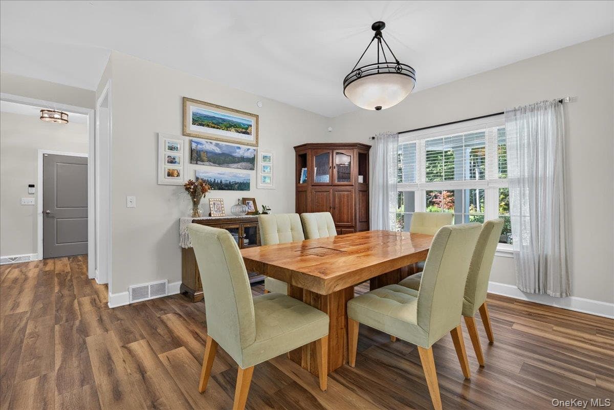 1410 Cosgrove Drive thumbnail 10
