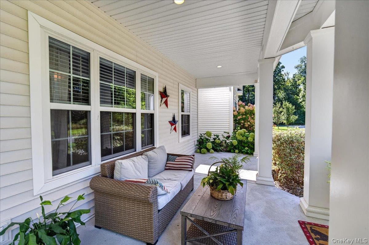 1410 Cosgrove Drive thumbnail 6