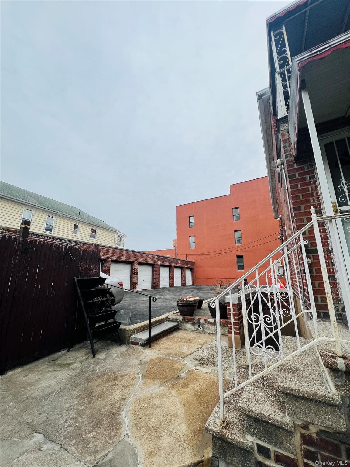 1723 Seddon Street thumbnail 2