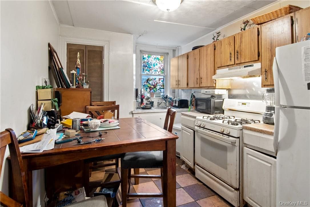1225 Hollywood Avenue thumbnail 19