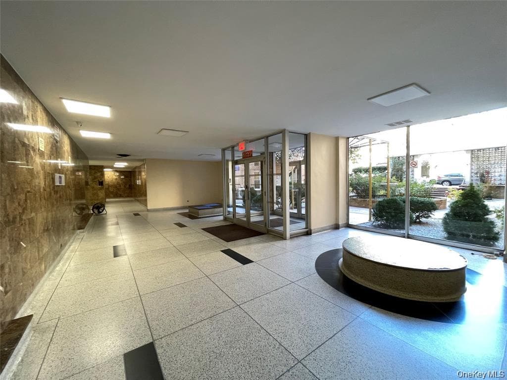 42-42 Colden Street Unit: B21 thumbnail 2