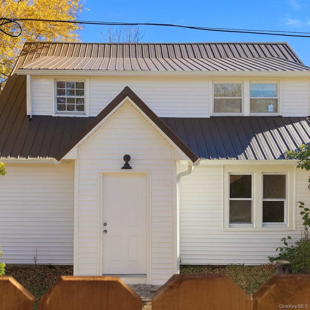 88 Cold Spring Road, Liberty