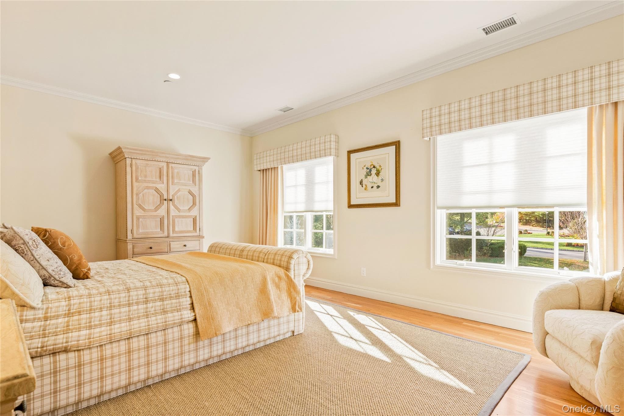 15 Knightsbridge Manor Road thumbnail 32
