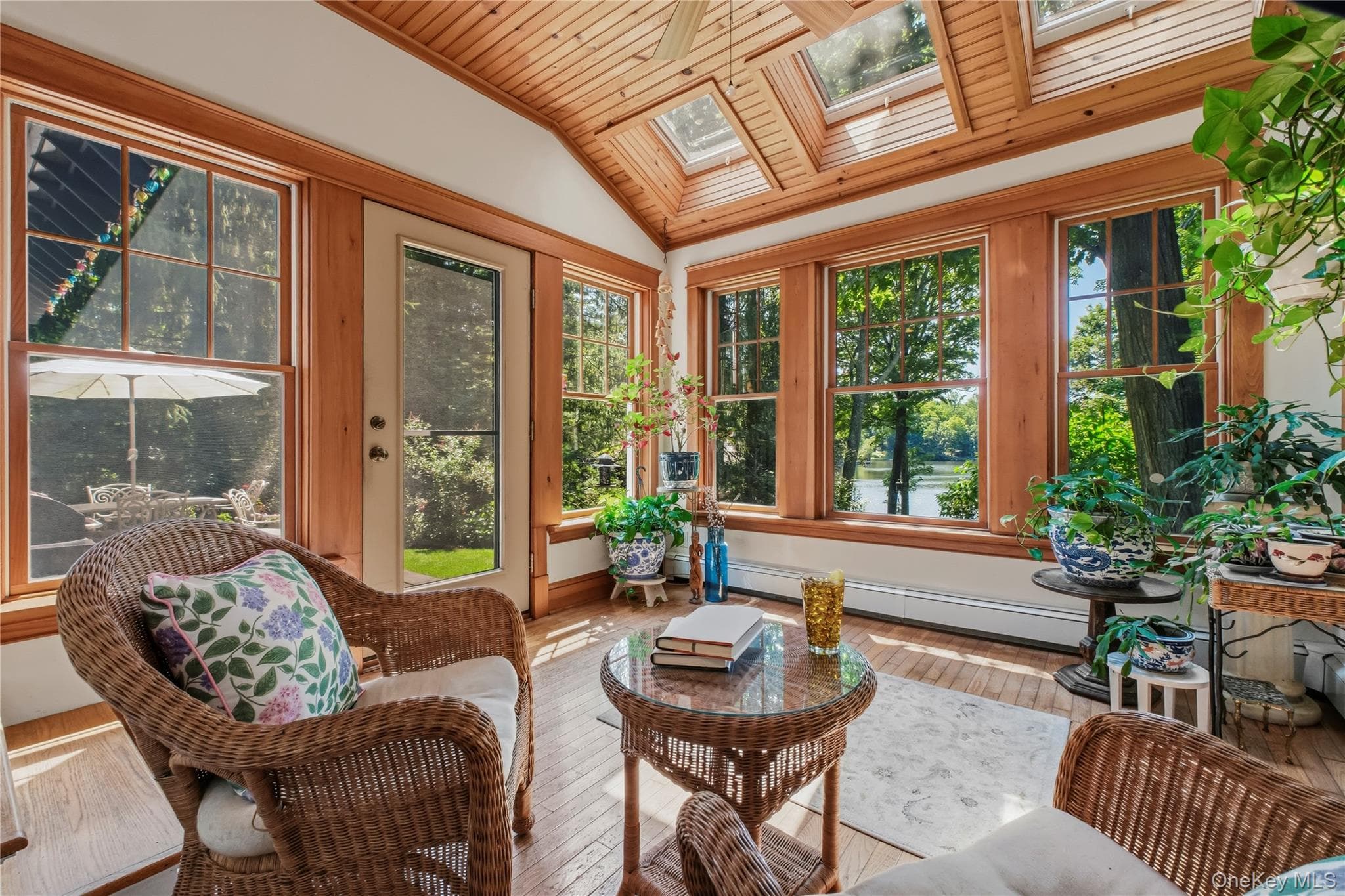 342 Lake Shore Road thumbnail 20