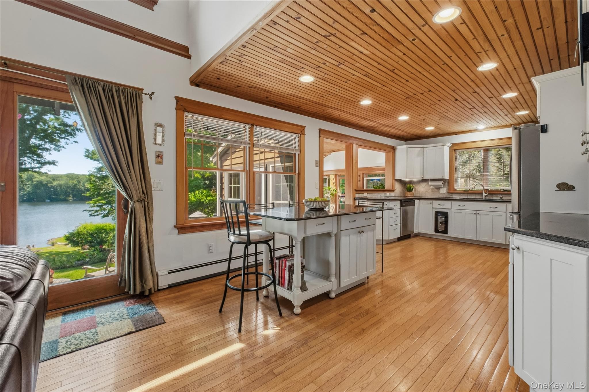 342 Lake Shore Road thumbnail 14