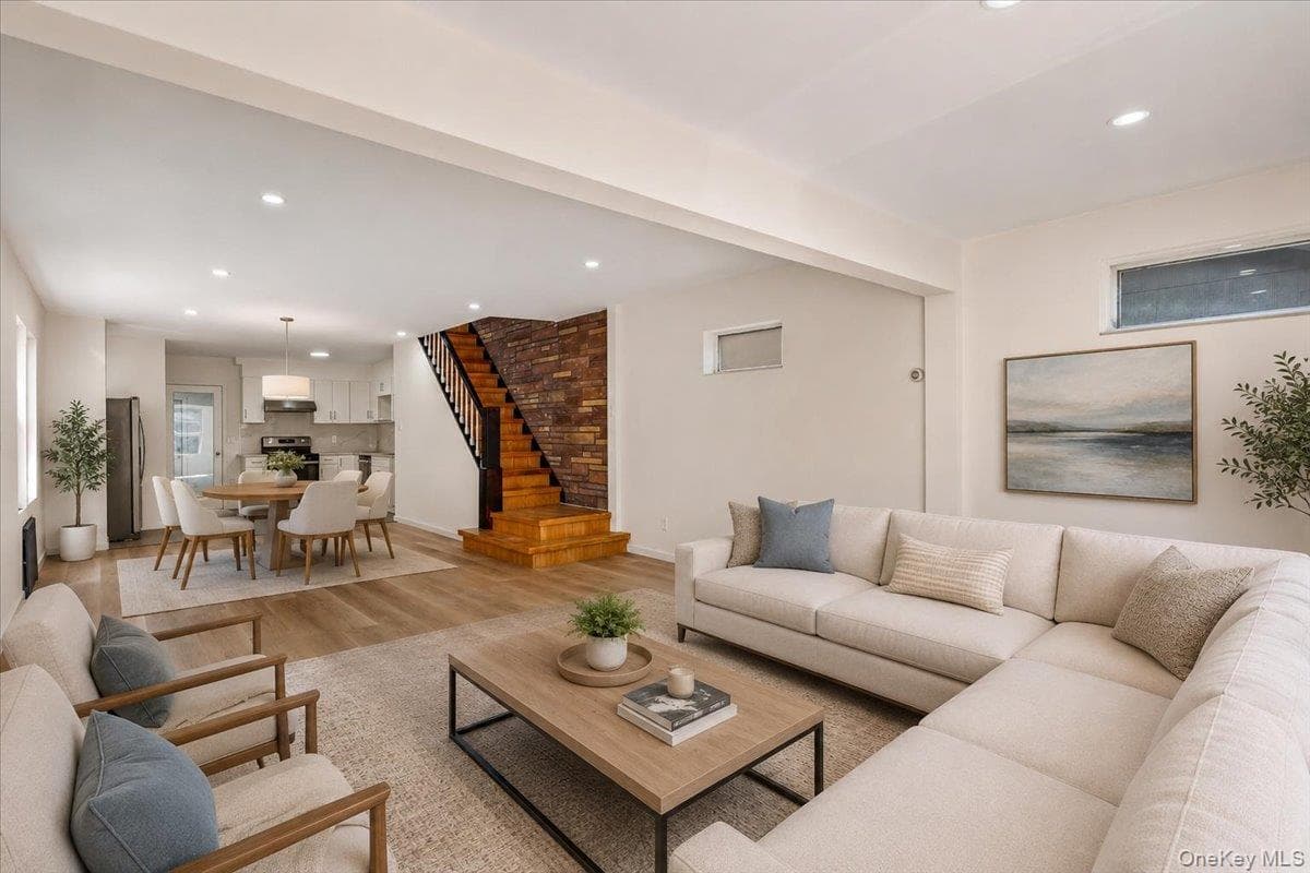 6134 Parsons Boulevard thumbnail 3