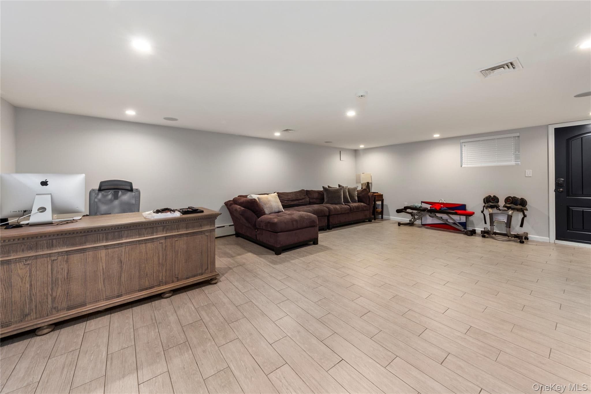 15496 Riverside Drive thumbnail 22