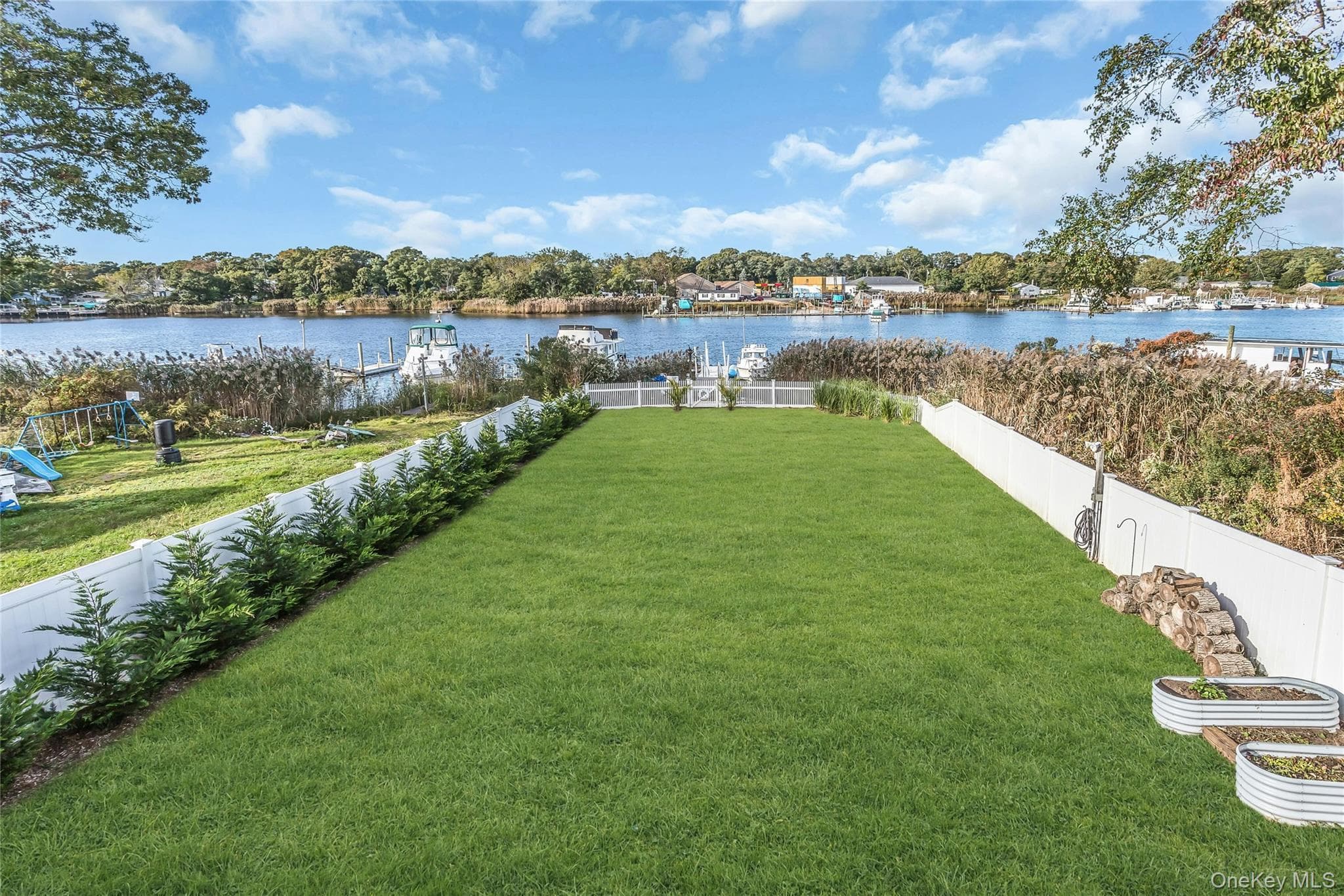 15 Riverside Avenue thumbnail 11