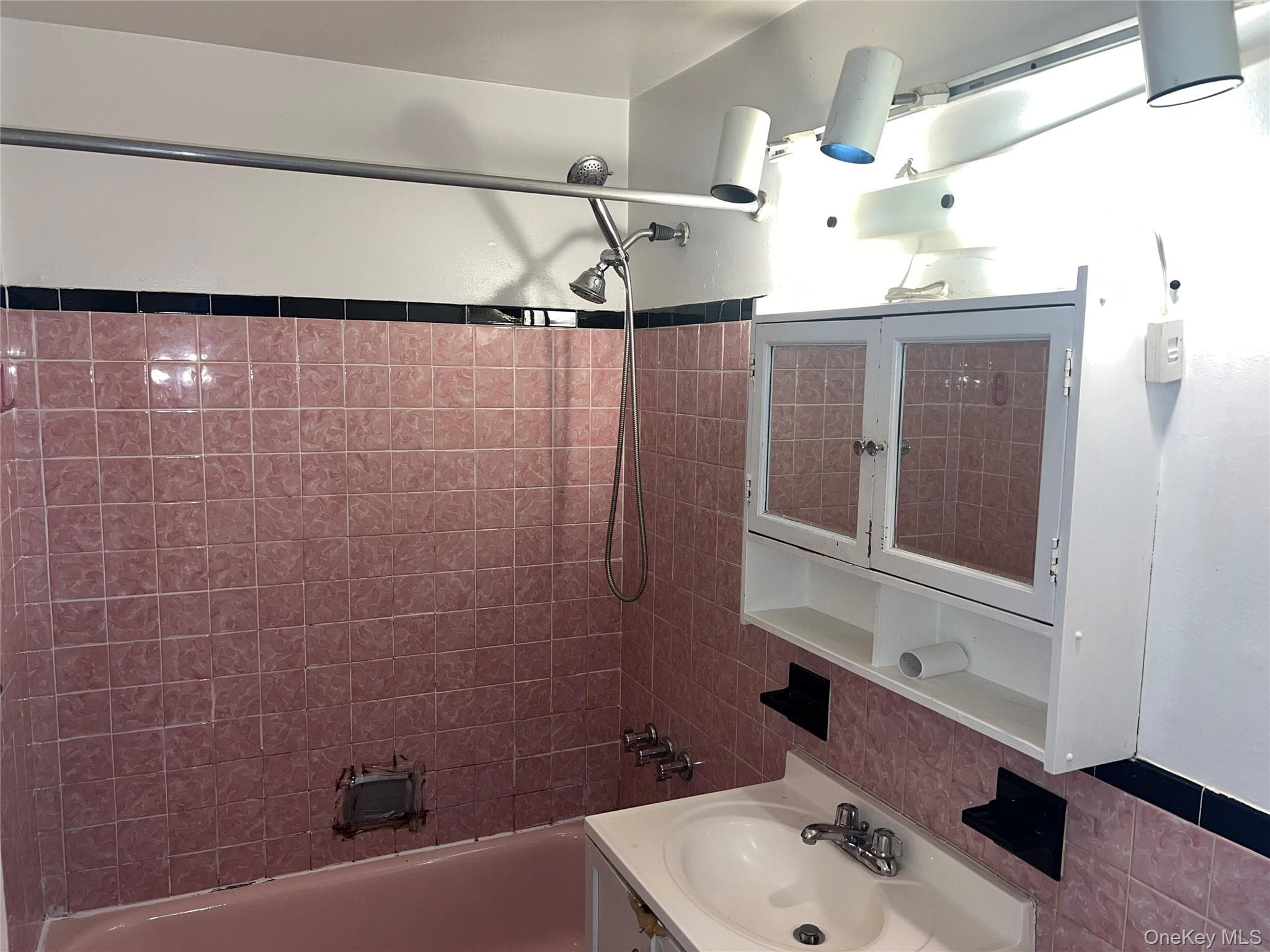2545 Hollers Avenue thumbnail 23