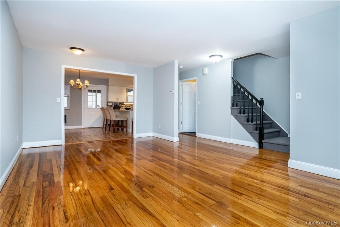 2545 Hollers Avenue thumbnail 5