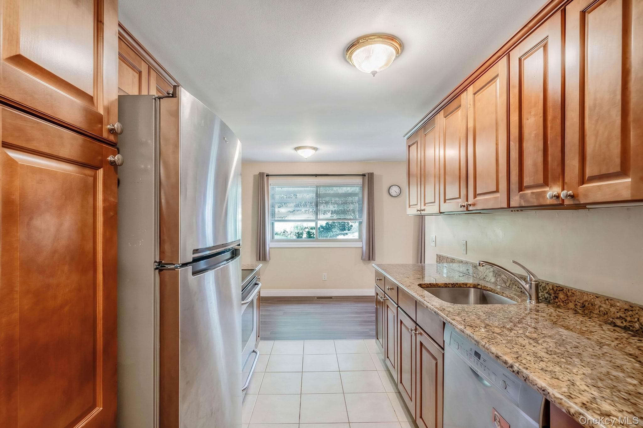 2449F Union Boulevard Unit: 9B thumbnail 6