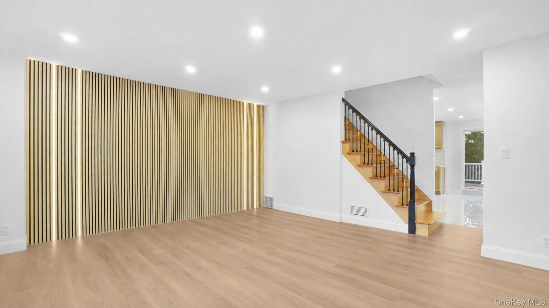 263 Quincy Avenue thumbnail 10
