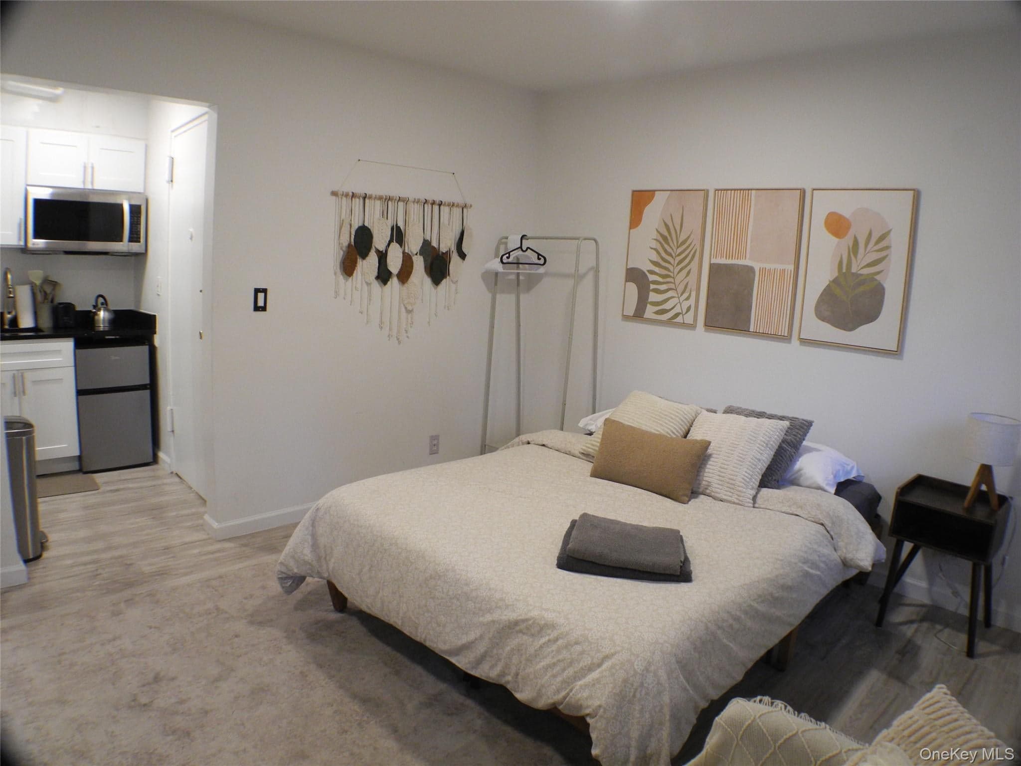 252 E 33 Street thumbnail 12