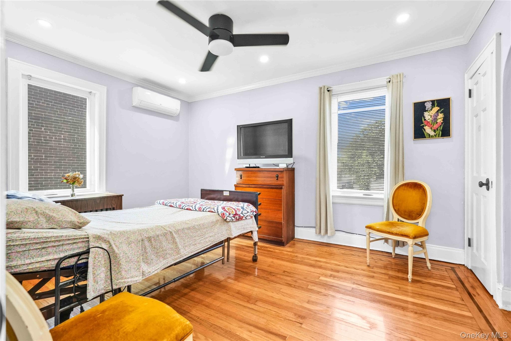 204-11 Murdock Avenue thumbnail 9