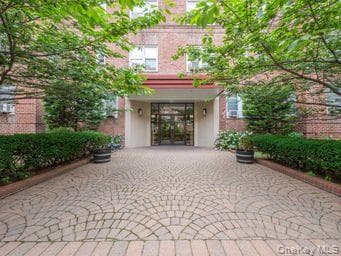 99-31 64th Avenue Unit: D16 thumbnail 2