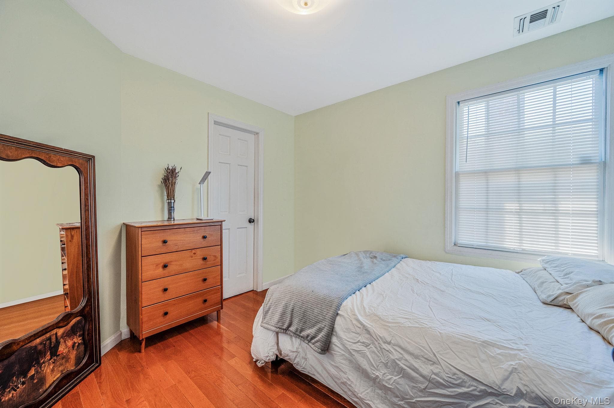 115-82 237th Street thumbnail 19