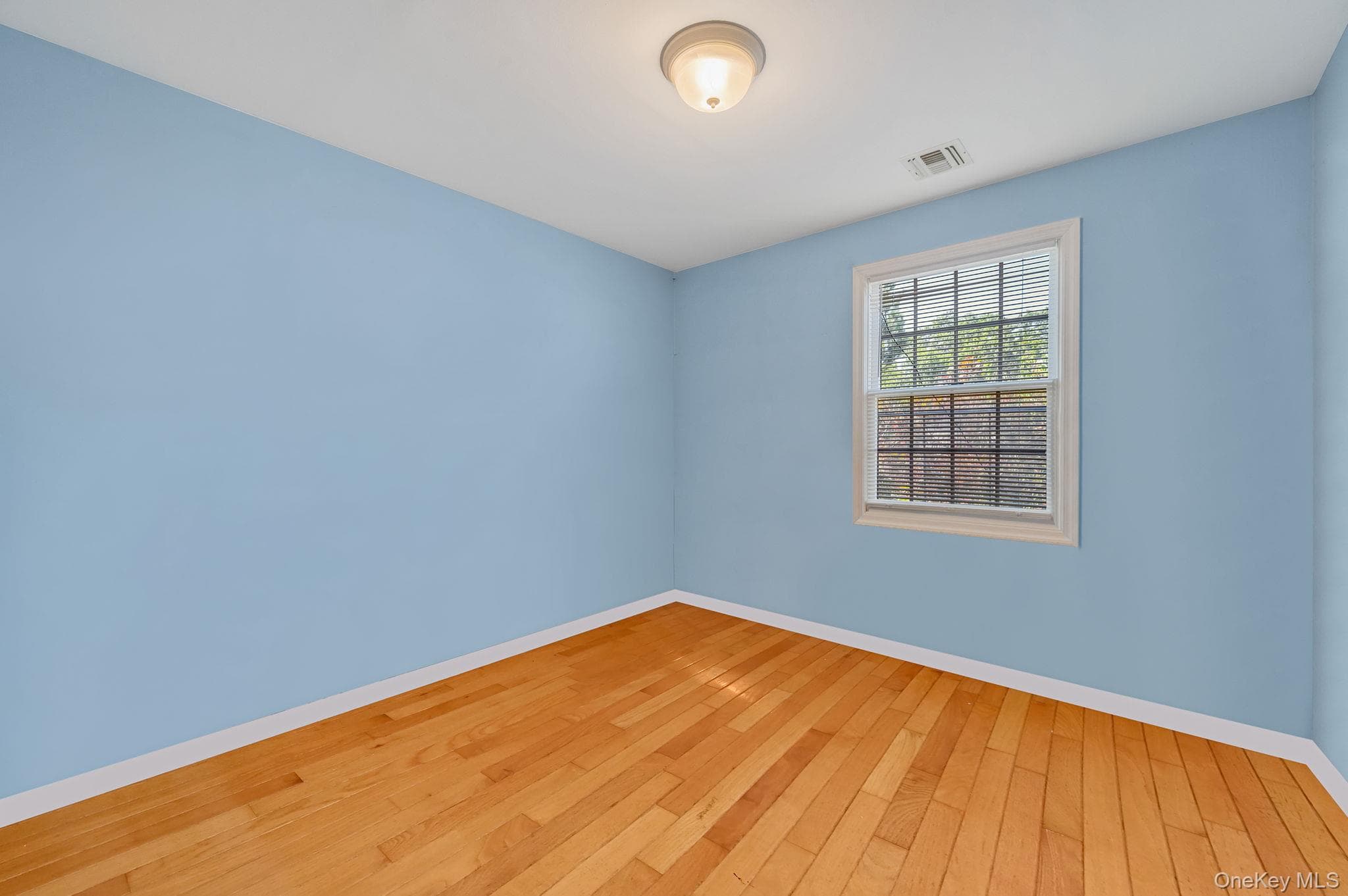 115-82 237th Street thumbnail 18