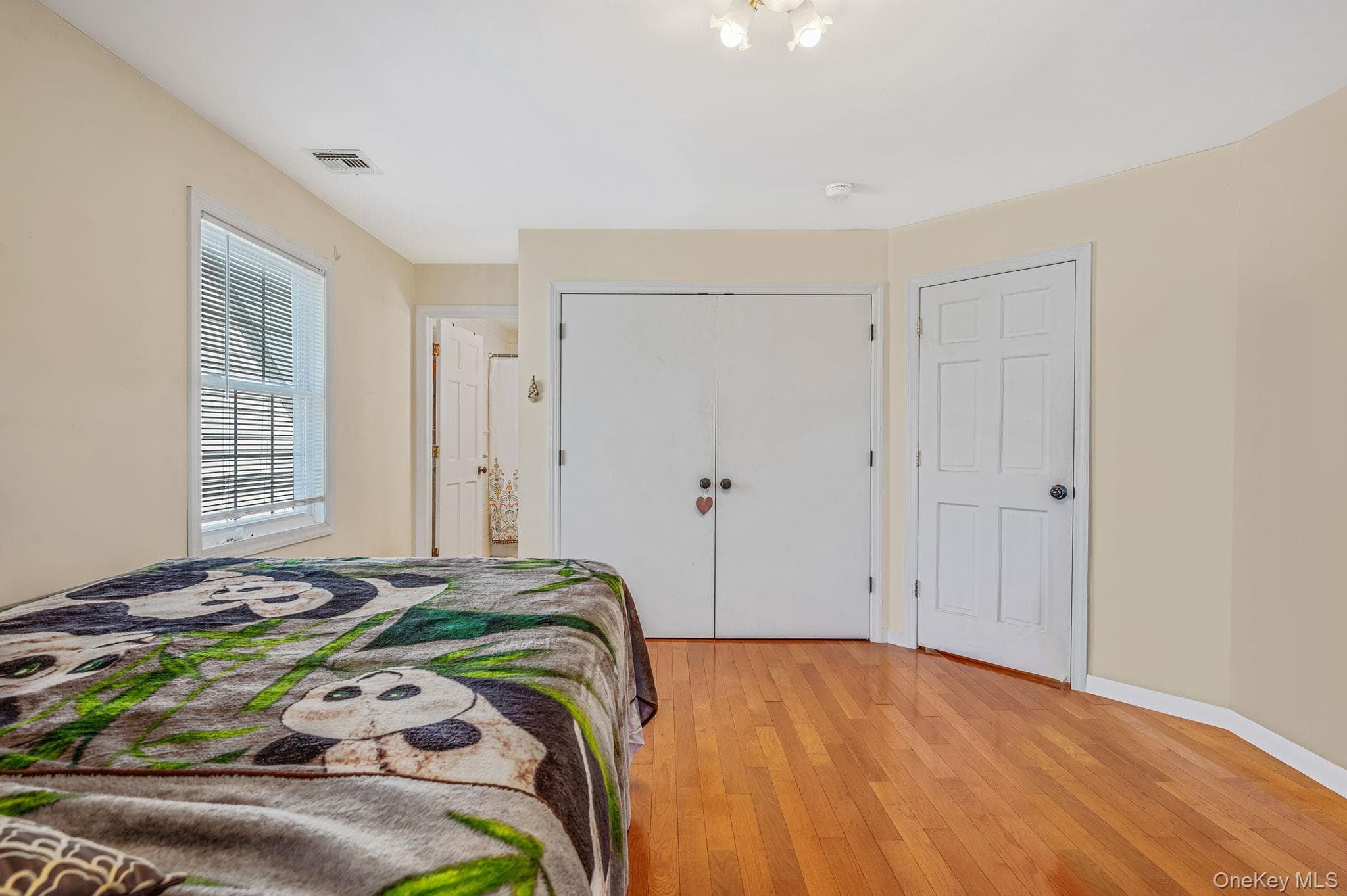 115-82 237th Street thumbnail 21