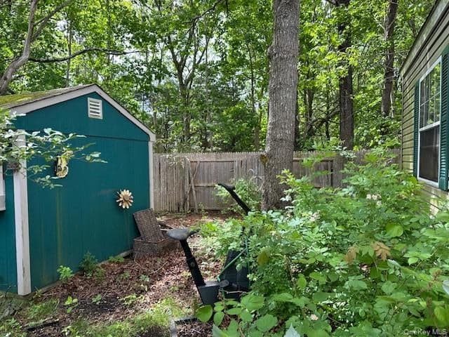 1538 Speonk-riverhead Rd Rd Unit: #6 thumbnail 5