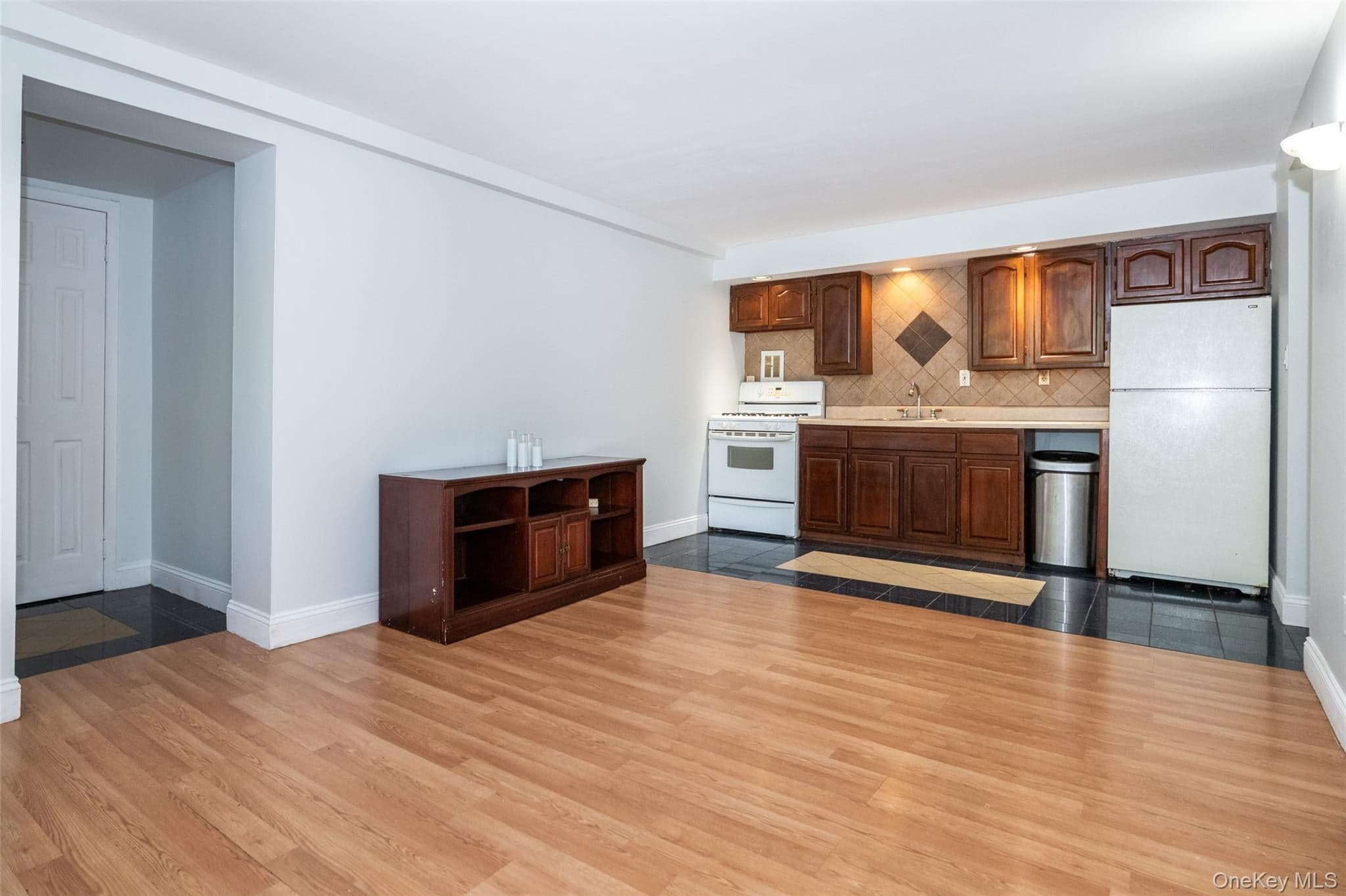 2333 Palmer Avenue Unit: B1 thumbnail 6