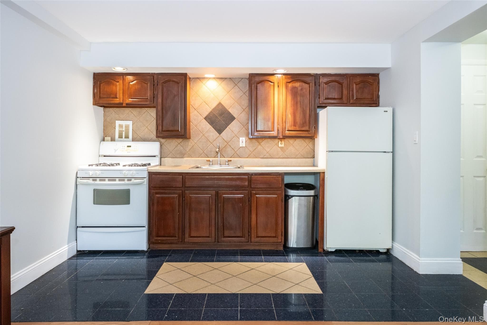2333 Palmer Avenue Unit: B1 thumbnail 5